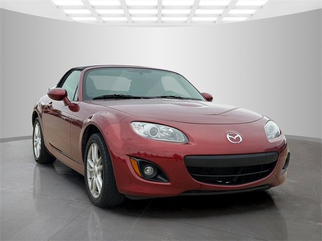 Used 2011 Mazda MX-5 Miata Sport with VIN JM1NC2JF5B0218238 for sale in Pleasant Hill, IA