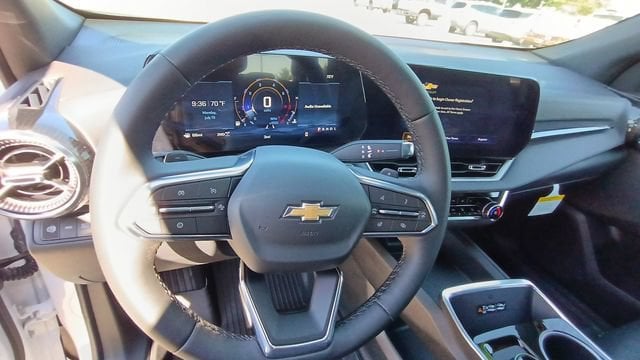 2027 Chevrolet Equinox LT - Photo 29
