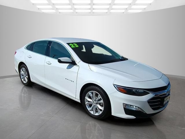 Used 2023 Chevrolet Malibu 1LT with VIN 1G1ZD5ST3PF222161 for sale in Pleasant Hill, IA
