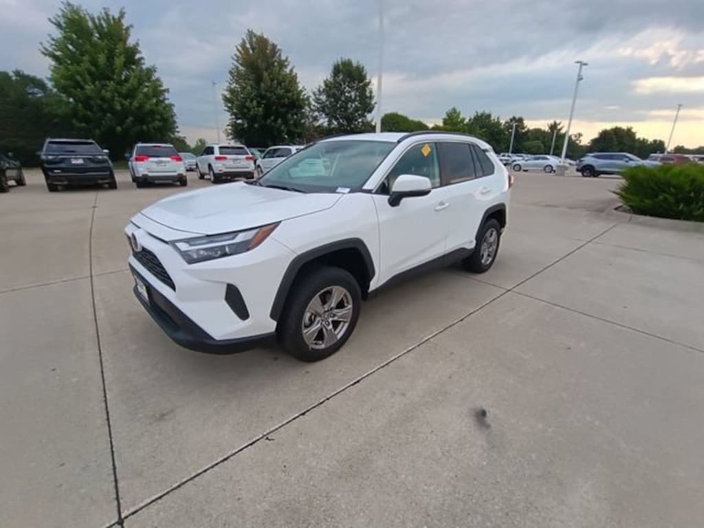 Used 2025 Toyota RAV4 Hybrid XLE