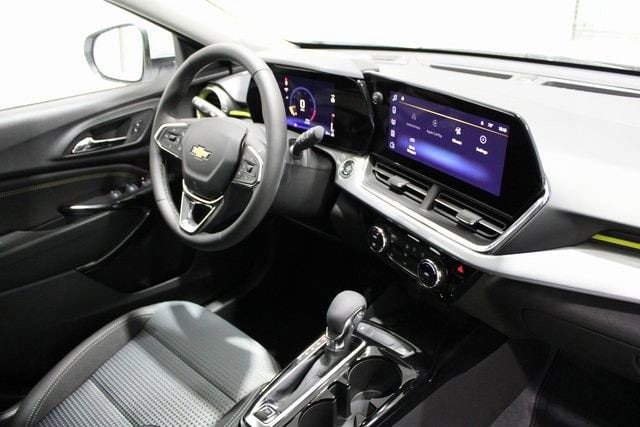 2026 Chevrolet Trax LT - Photo 30