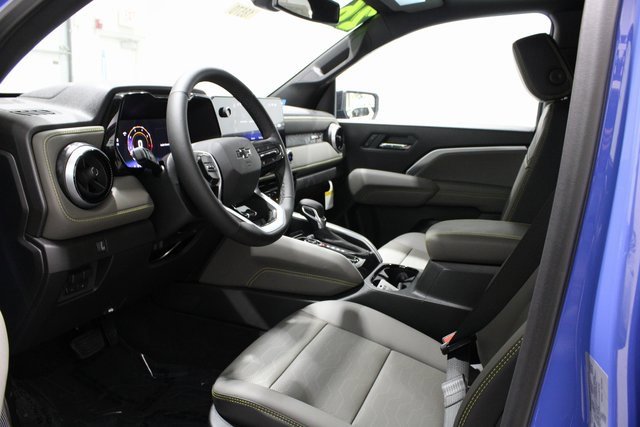 2026 Chevrolet Colorado ZR2 photo 2