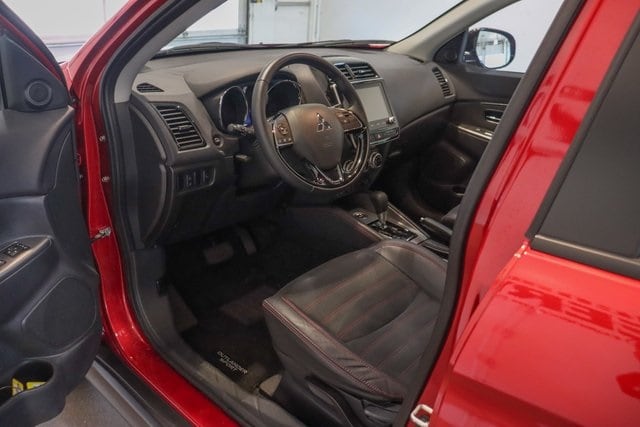 Used 2022 Mitsubishi Outlander Sport SE with VIN JA4ARUAU6NU008035 for sale in Pleasant Hill, IA