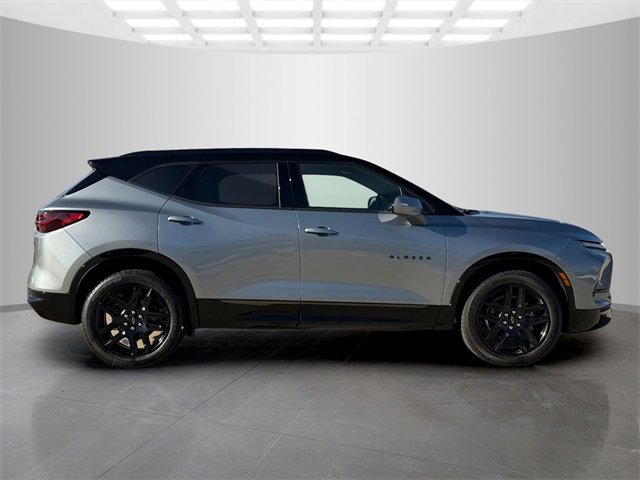 2026 Chevrolet Blazer RS photo 2