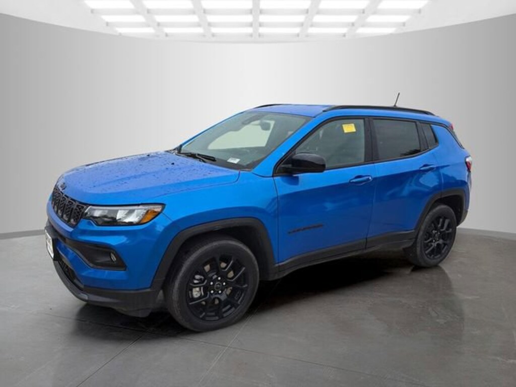 Used 2026 Jeep Compass Latitude Altitude
