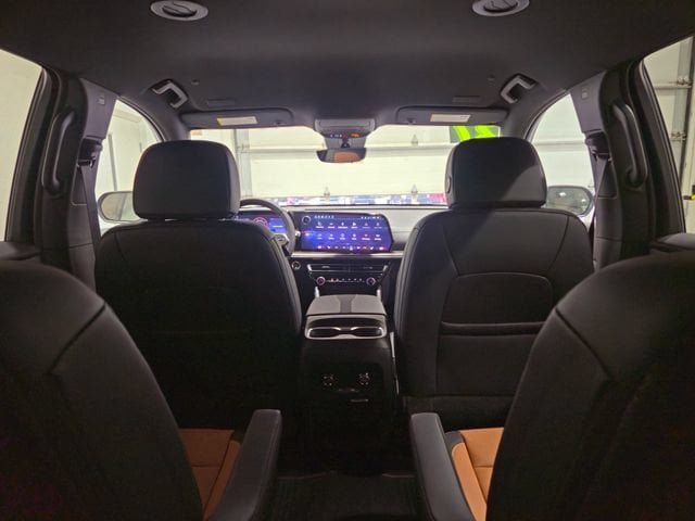 2027 Chevrolet Traverse Z71 - Photo 41