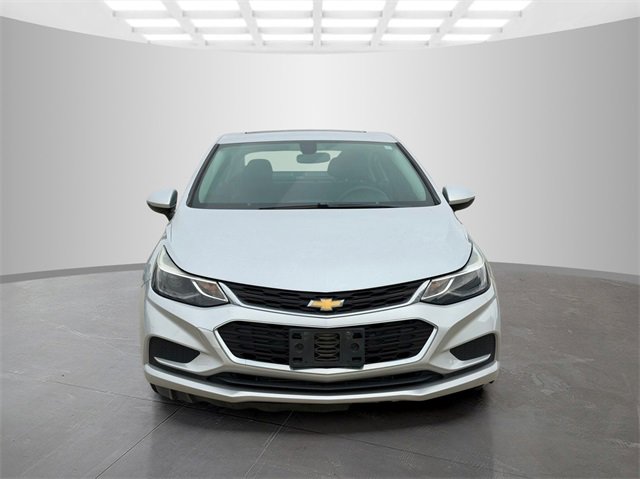 2016 Chevrolet Cruze LT photo 3