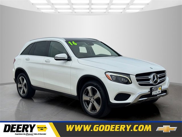 2016 Mercedes-Benz GLC GLC300's photo