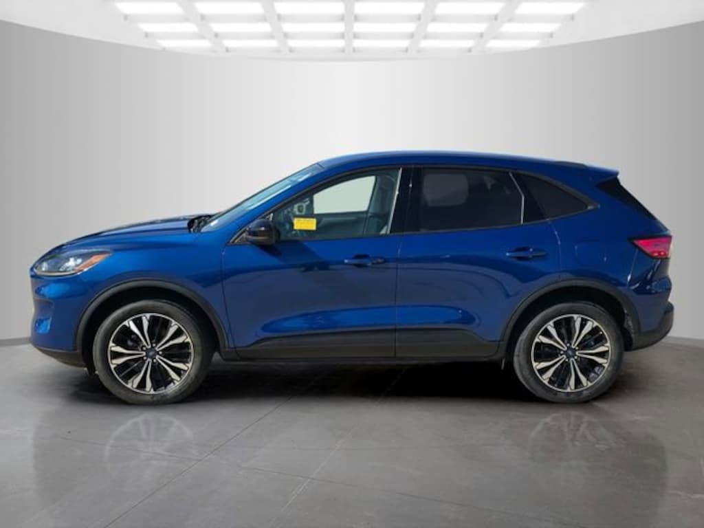 Used 2022 Ford Escape SE