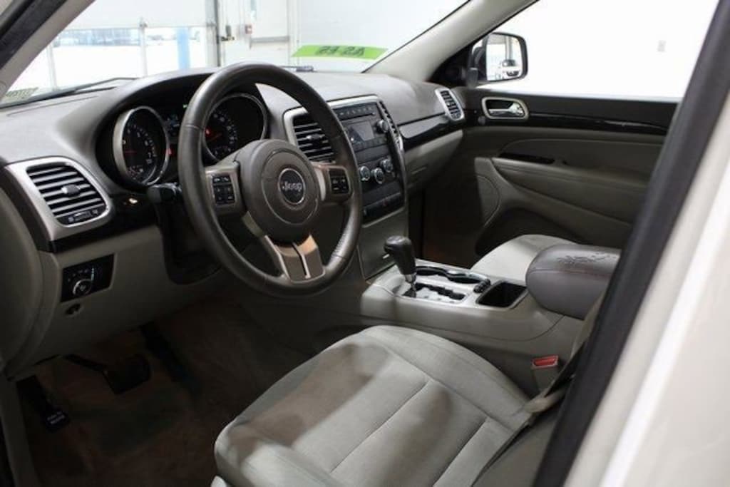 Used 2012 Jeep Grand Cherokee Laredo SUV