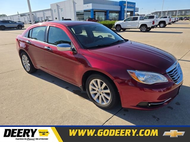 2013 Chrysler 200 Limited's photo
