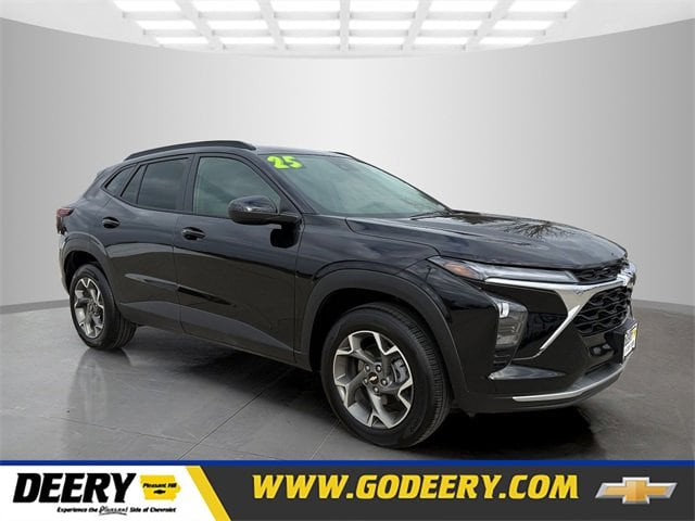 2025 Chevrolet Trax LT's photo