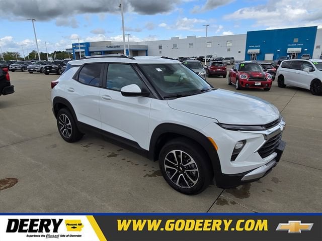 2025 Chevrolet Trailblazer LT AWD's photo