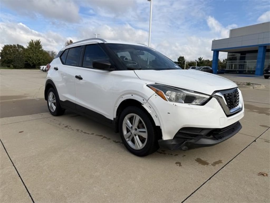 Used 2019 Nissan Kicks S