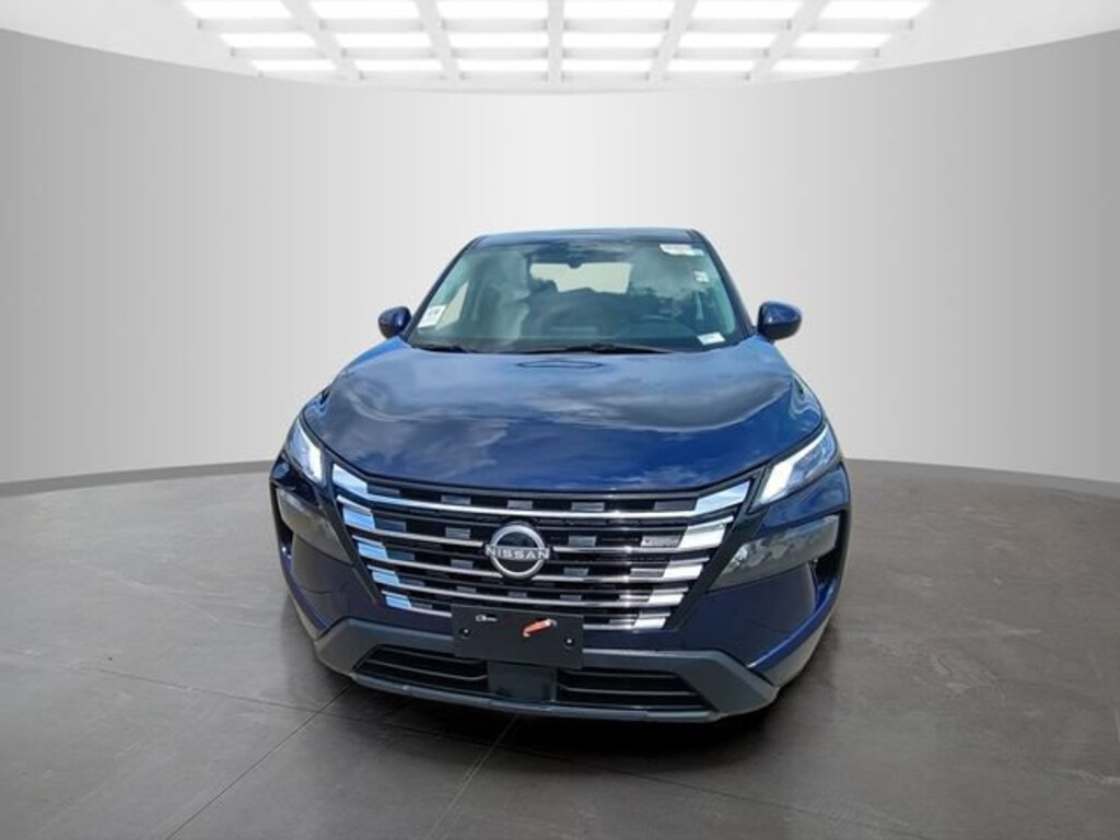 Used 2025 Nissan Rogue SV