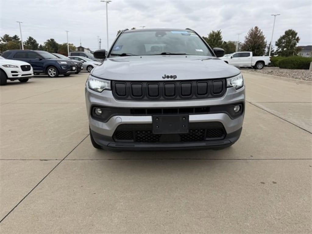 Used 2022 Jeep Compass Altitude