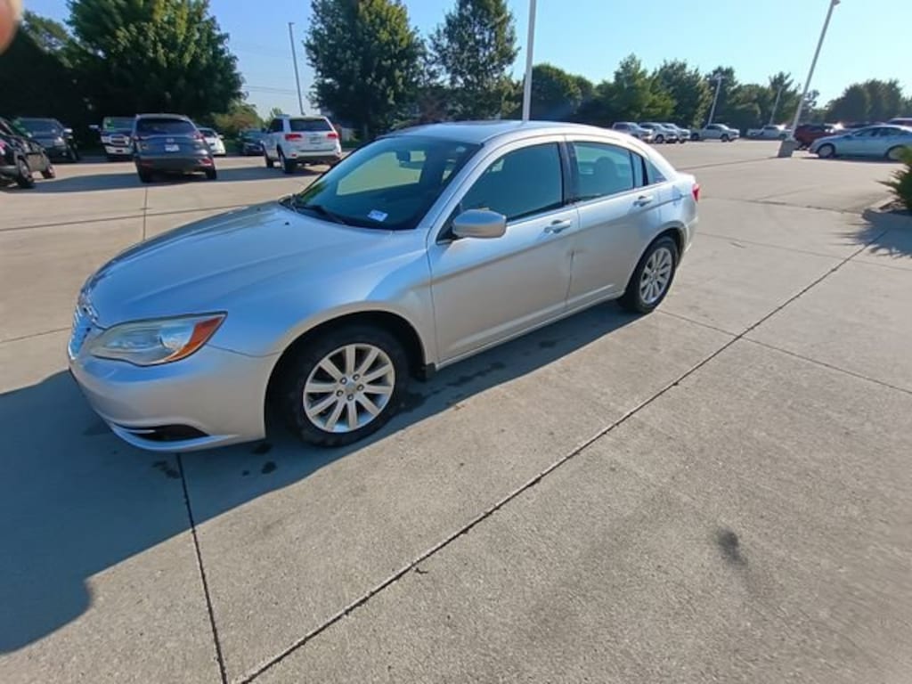 Used 2011 Chrysler 200 Touring