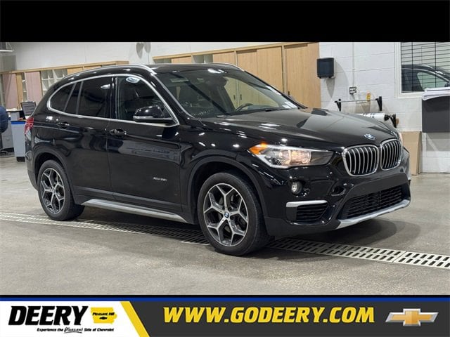 2017 BMW X1 28i's photo