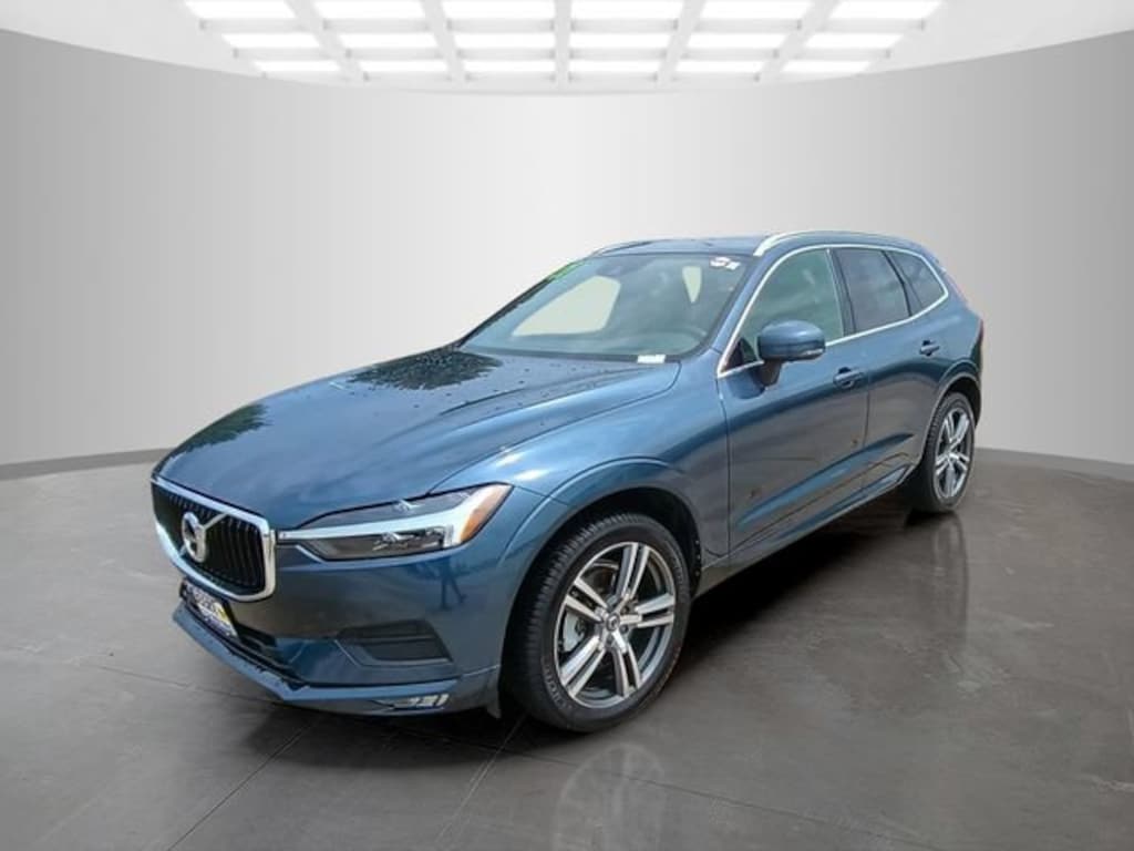 Used 2021 Volvo XC60 Momentum SUV