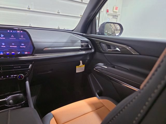 2027 Chevrolet Traverse Z71 - Photo 37