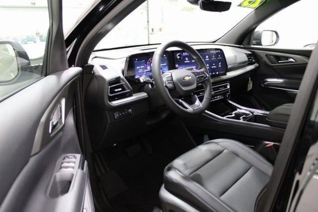 New 2026 Chevrolet Traverse LT SUV