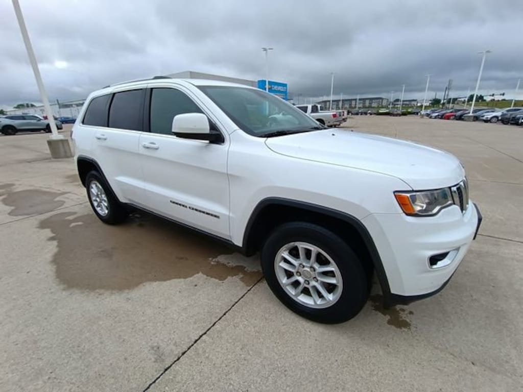 Used 2018 Jeep Grand Cherokee Laredo E