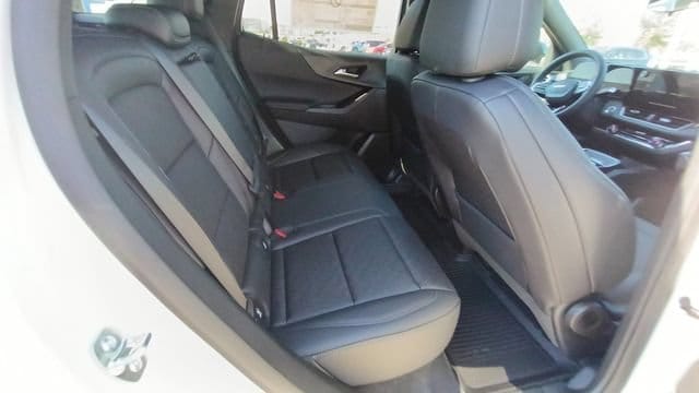 2027 Chevrolet Equinox LT - Photo 13