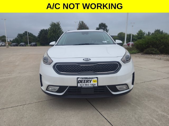 Used 2018 Kia Niro LX with VIN KNDCB3LC8J5203477 for sale in Pleasant Hill, IA