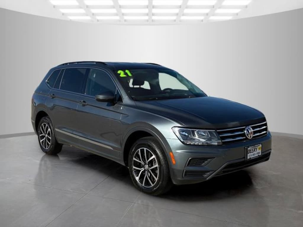 Used 2021 Volkswagen Tiguan SE