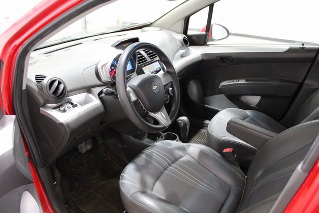 2013 Chevrolet Spark LT photo 2