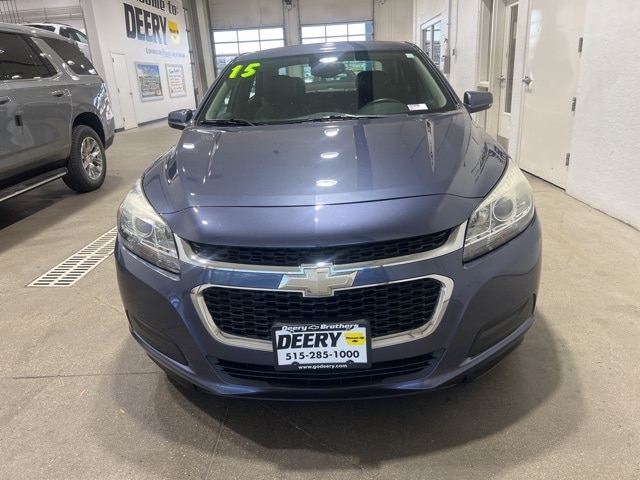 Used 2015 Chevrolet Malibu 1LT with VIN 1G11C5SL2FF142137 for sale in Pleasant Hill, IA