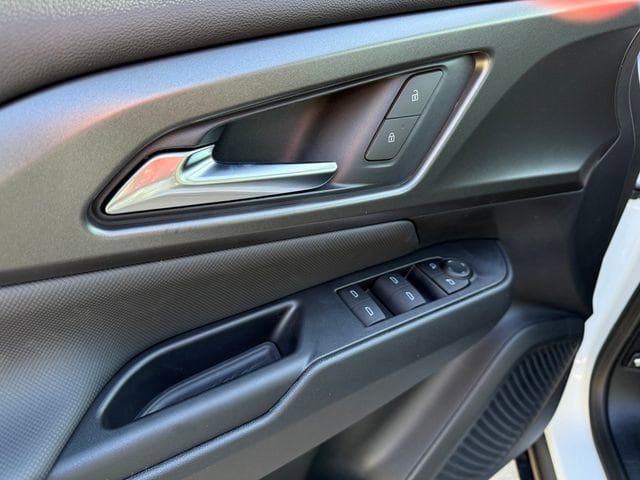 2026 Chevrolet Equinox EV 1LT - Photo 16