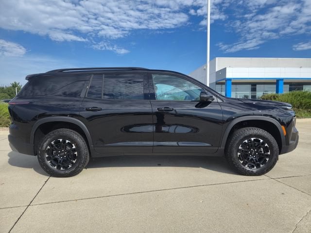 2027 Chevrolet Traverse Z71 - Photo 13