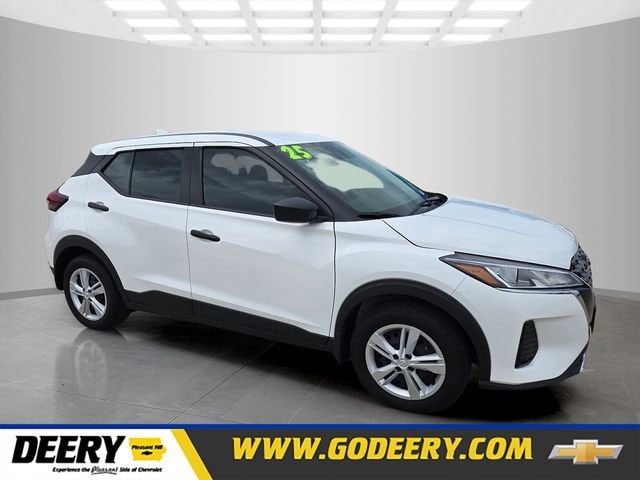 2025 Nissan Kicks Play 1.6 FWD's photo