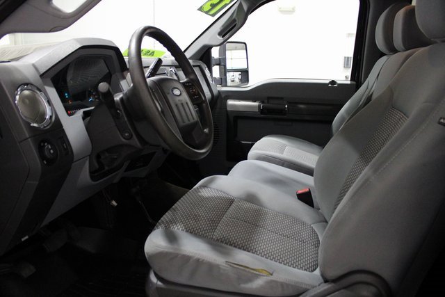 2013 Ford F-250 XL photo 4