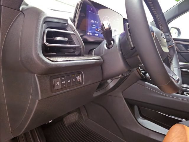 2027 Chevrolet Traverse Z71 - Photo 18