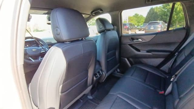 2027 Chevrolet Equinox LT - Photo 25
