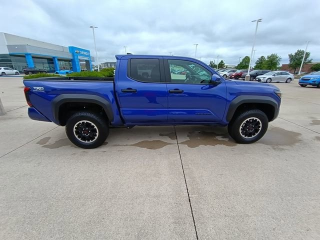 2025 Toyota Tacoma TRD Off Road - Photo 15