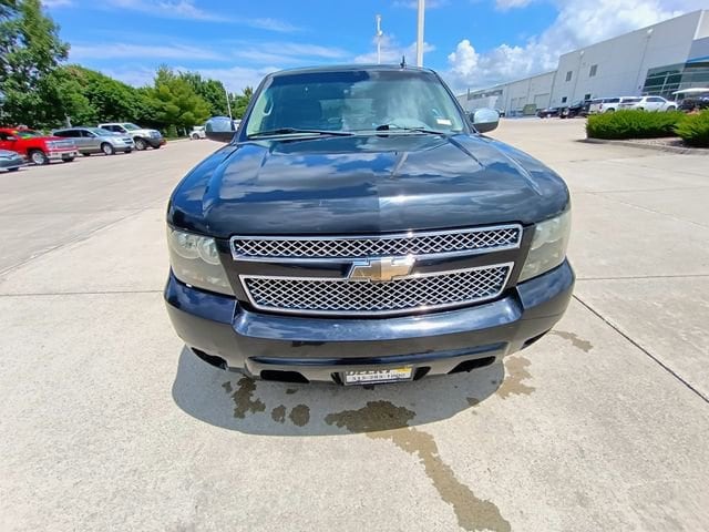 Used 2011 Chevrolet Tahoe LTZ with VIN 1GNSKCE03BR114366 for sale in Pleasant Hill, IA