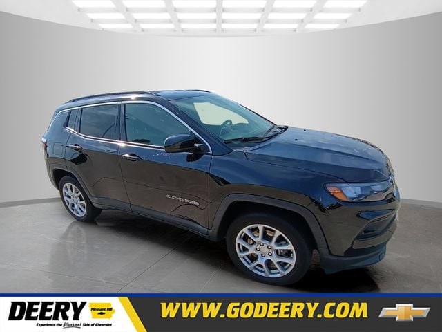 2024 Jeep Compass Latitude Lux 4X4's photo
