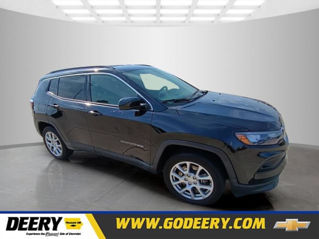 Used 2024 Jeep Compass Latitude Lux