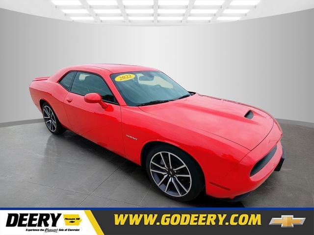 2022 Dodge Challenger R/T's photo