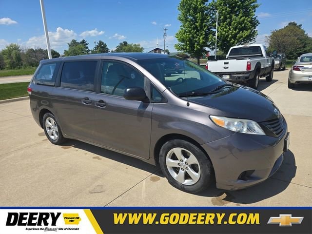 2013 Toyota Sienna L V6 7-Passenger's photo
