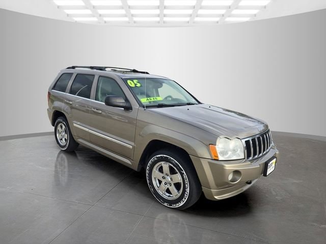 Used 2005 Jeep Grand Cherokee Limited with VIN 1J8HR582X5C592436 for sale in Pleasant Hill, IA