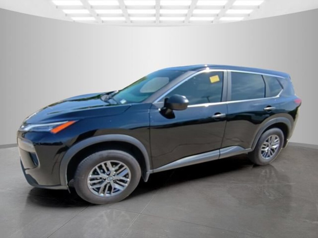 Used 2025 Nissan Rogue S