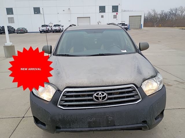 Used 2008 Toyota Highlander Base with VIN JTEDS41AX82008984 for sale in Pleasant Hill, IA