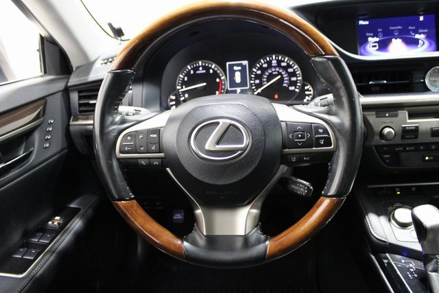 2018 Lexus ES 350 photo 2