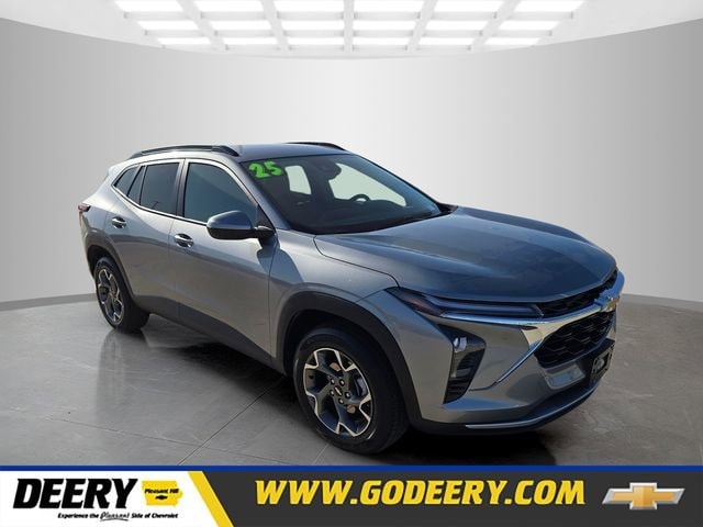 2025 Chevrolet Trax LT's photo