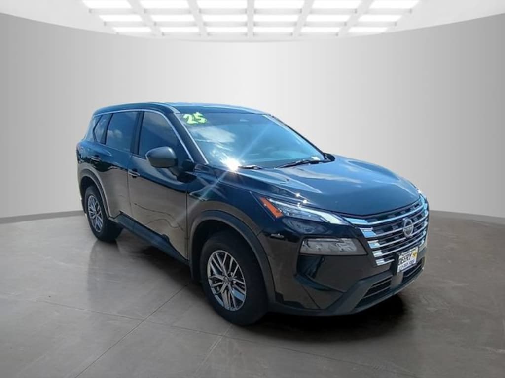 Used 2025 Nissan Rogue S