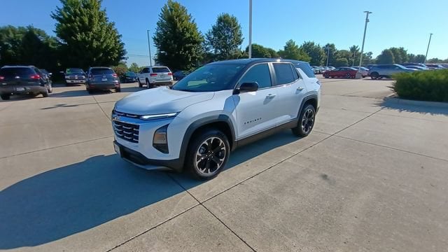 2027 Chevrolet Equinox LT - Photo 6